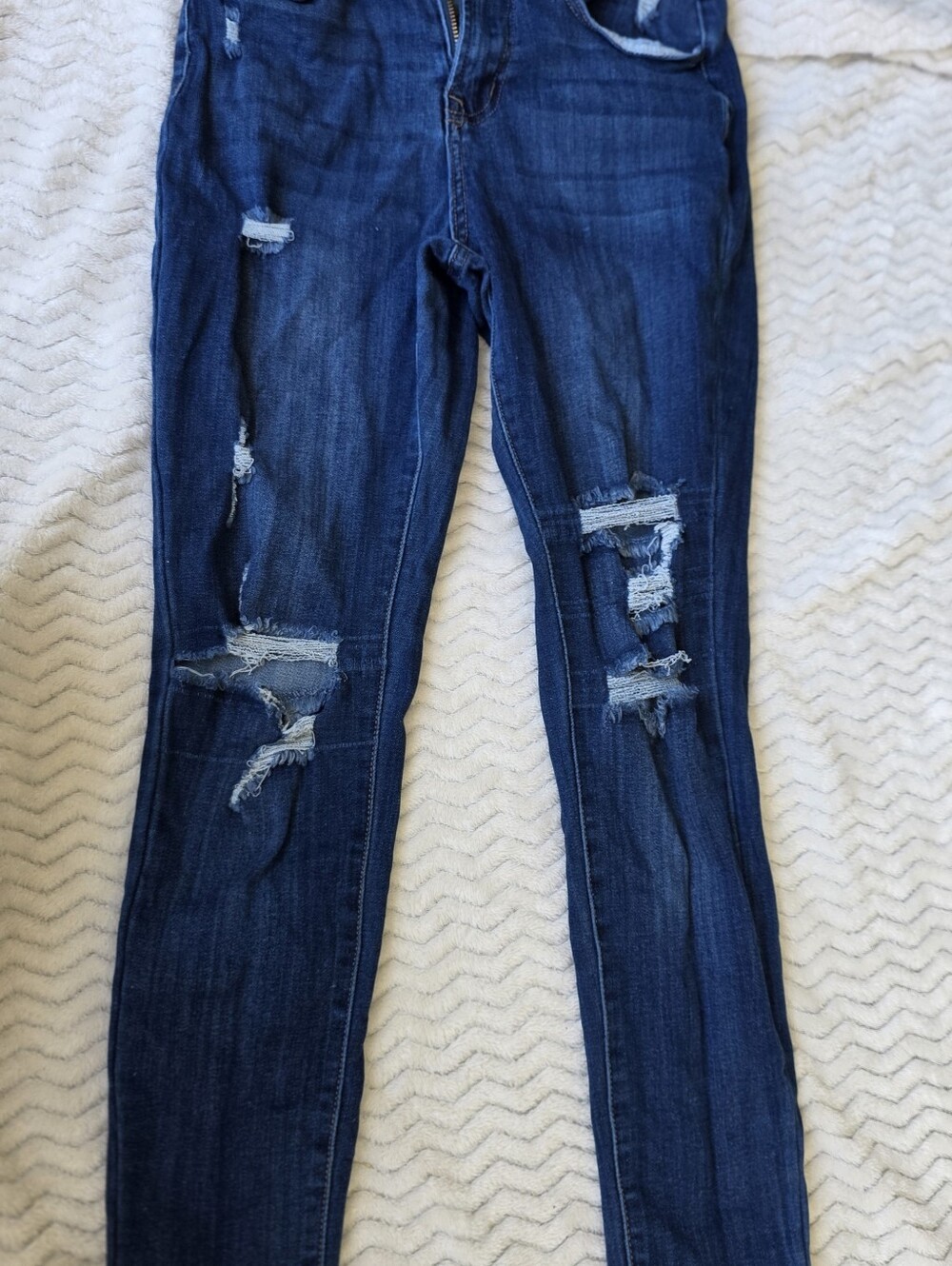 Dark Indigo Ripped Skinny Jeans for Women